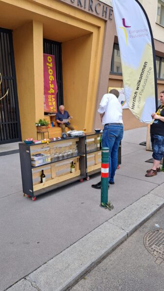 Pauli-Platzl und Café am Sebastianplatz 4